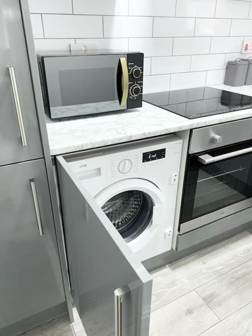 Modern Studio Near Nec With Free Parking - Prime Location Sheldon  Екстер'єр фото